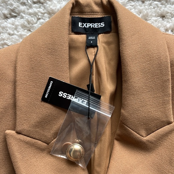 Express Cropped Blazer - Picture 3 of 4